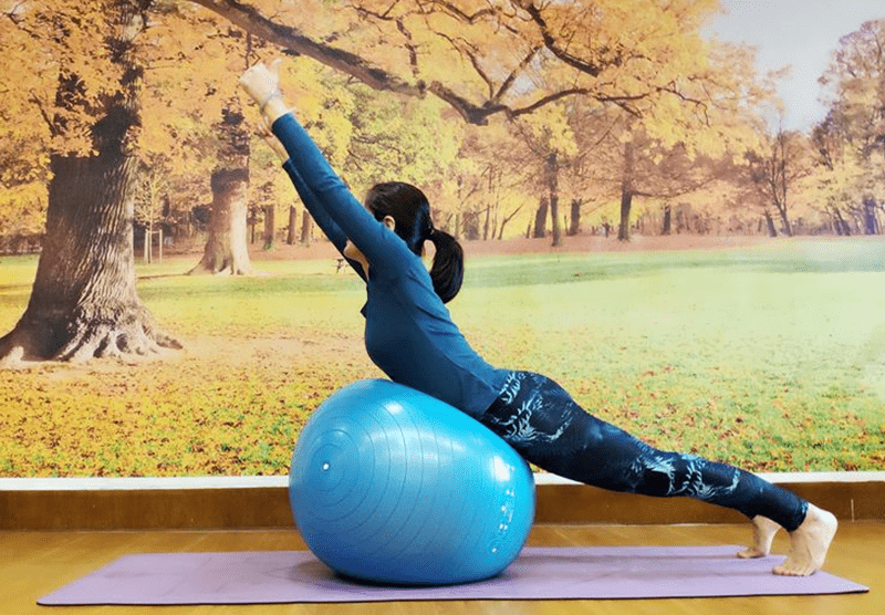 Yoga balls take you to fitness1